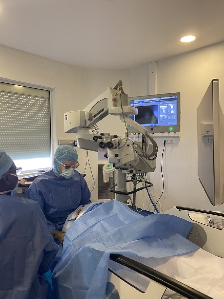 img chirurgie cataracte astigmatisme glaucome - docteur thomas darquies - chirurgien ophtalmologiste a la clinique chirurgicale du libournais #1